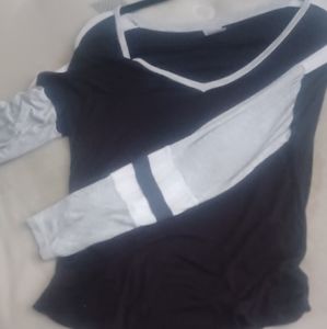 No Boundaries long sleeve top